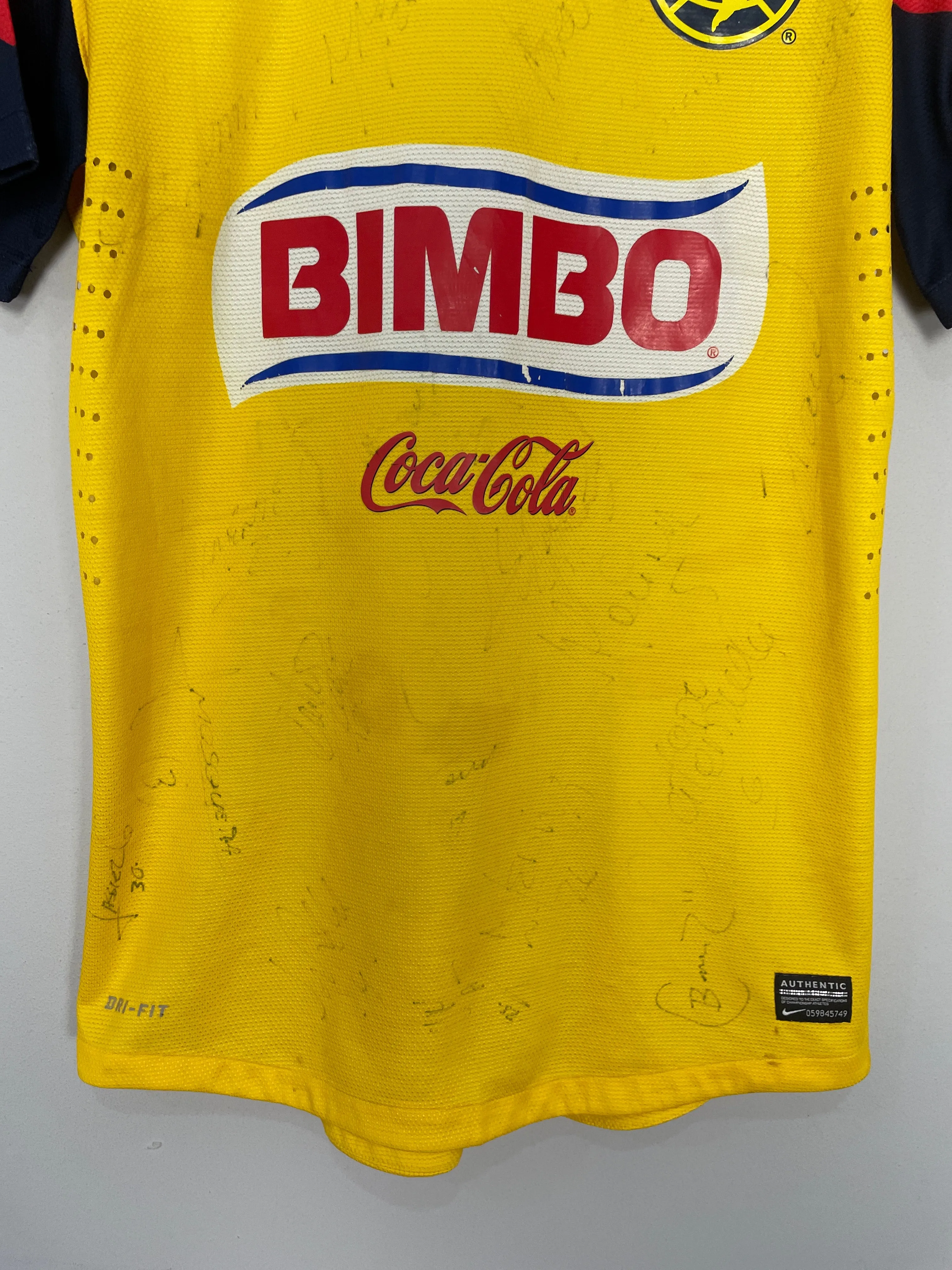 2013/14 CLUB AMERICA M.ZUNIGA #28 *PLAYER ISSUE* SQUAD SIGNED HOME SHIRT (M) NIKE