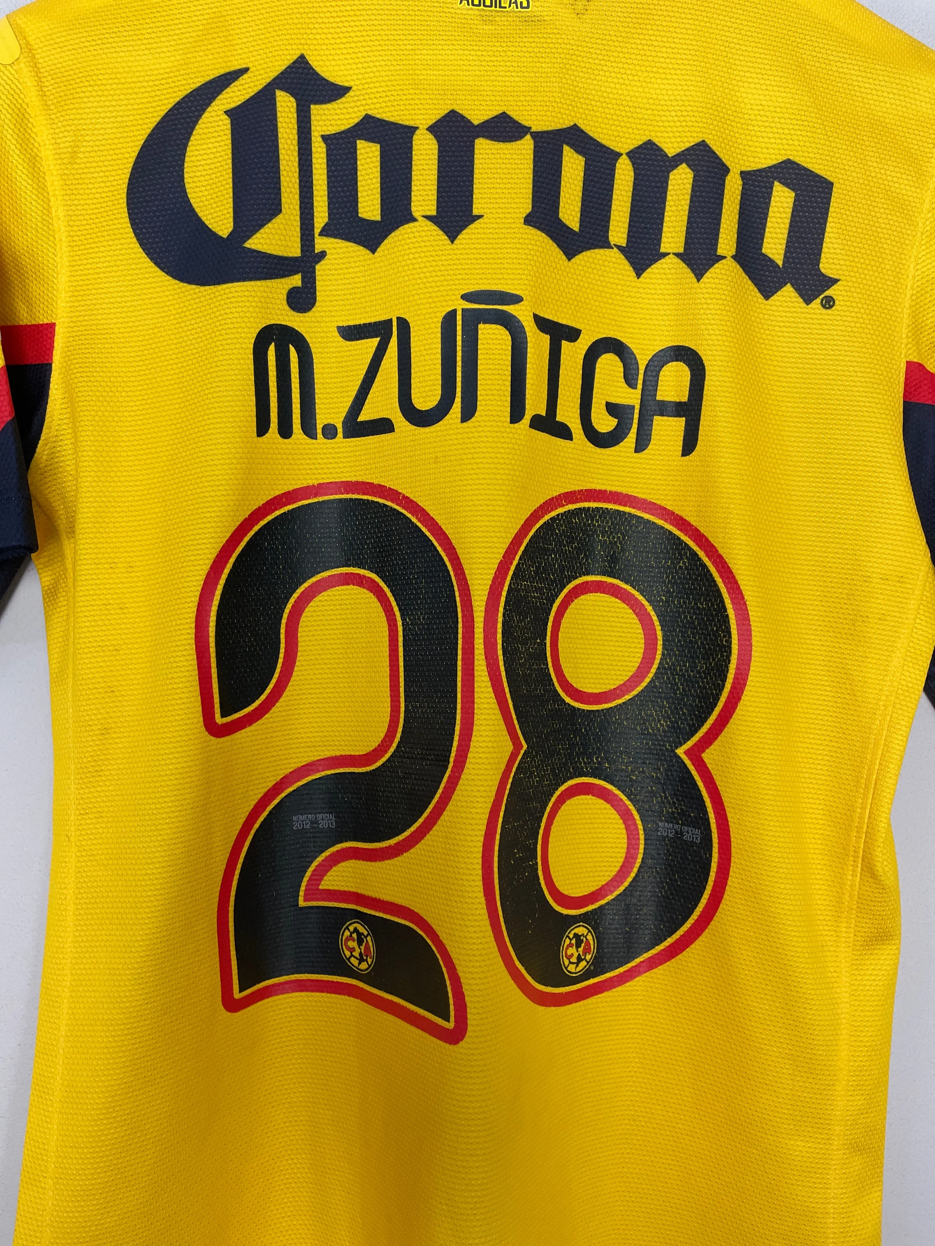 2013/14 CLUB AMERICA M.ZUNIGA #28 *PLAYER ISSUE* SQUAD SIGNED HOME SHIRT (M) NIKE